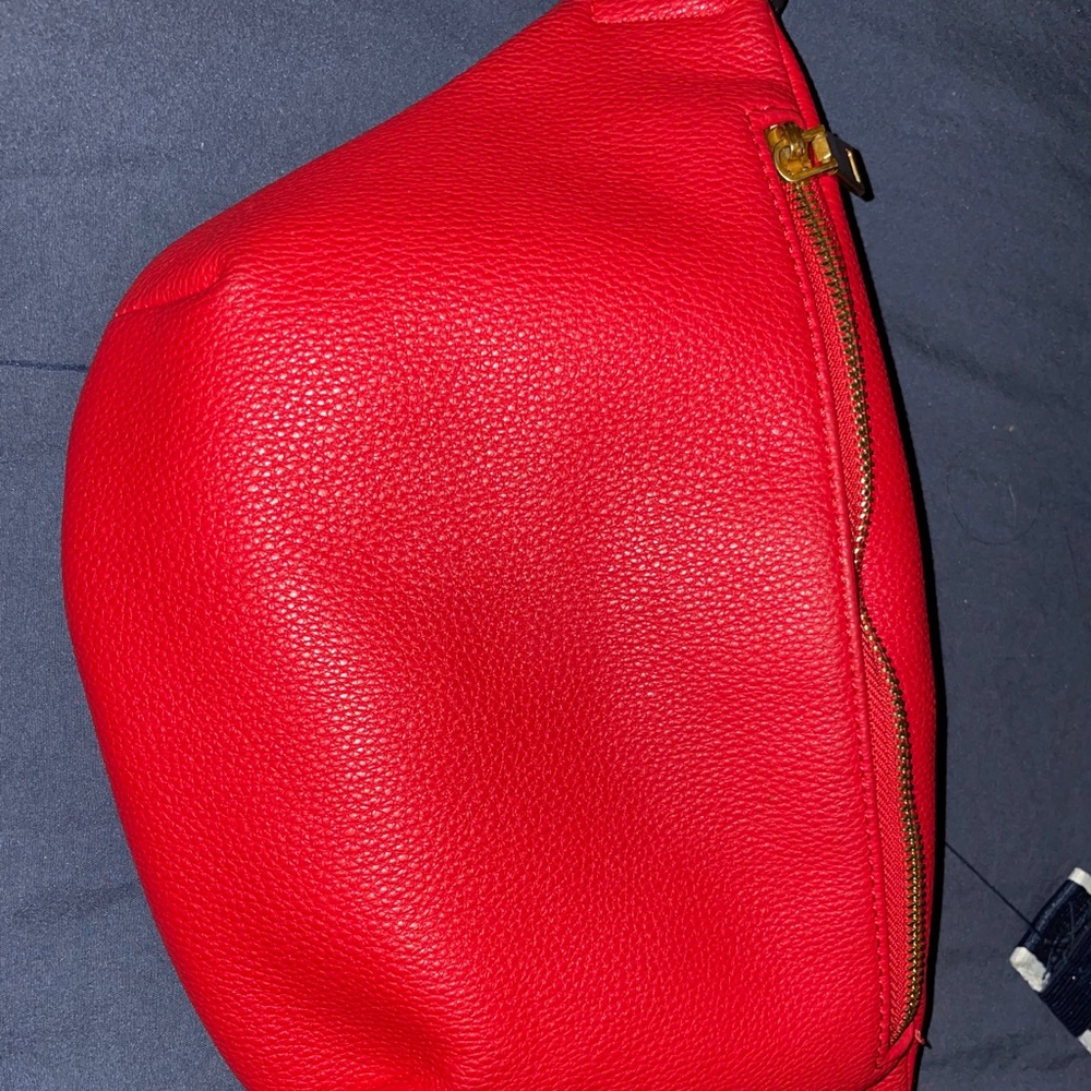Red Fanny pack - Picture 2 of 5
